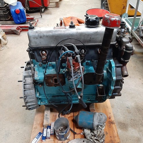 Land Rover petrol engine